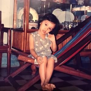 Meet your Posher, Nam giao